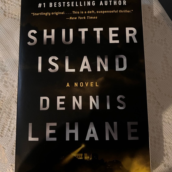Shutter Island paperback by Dennis Lehane - Picture 1 of 4